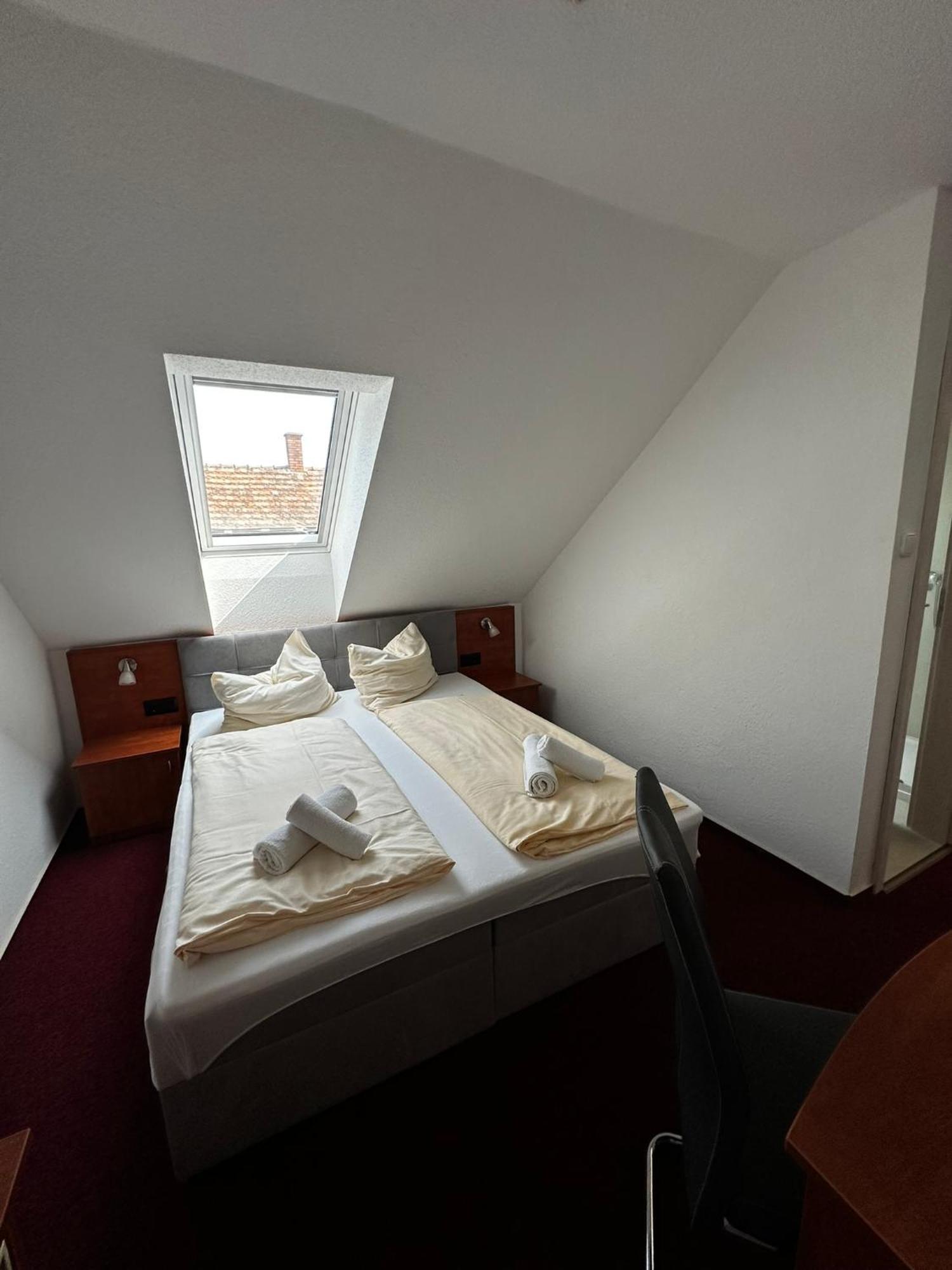 Polgarmester Etterem Es Panzio Inn 2*